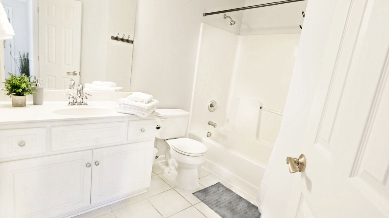Photo of Bathroom in Martinez
