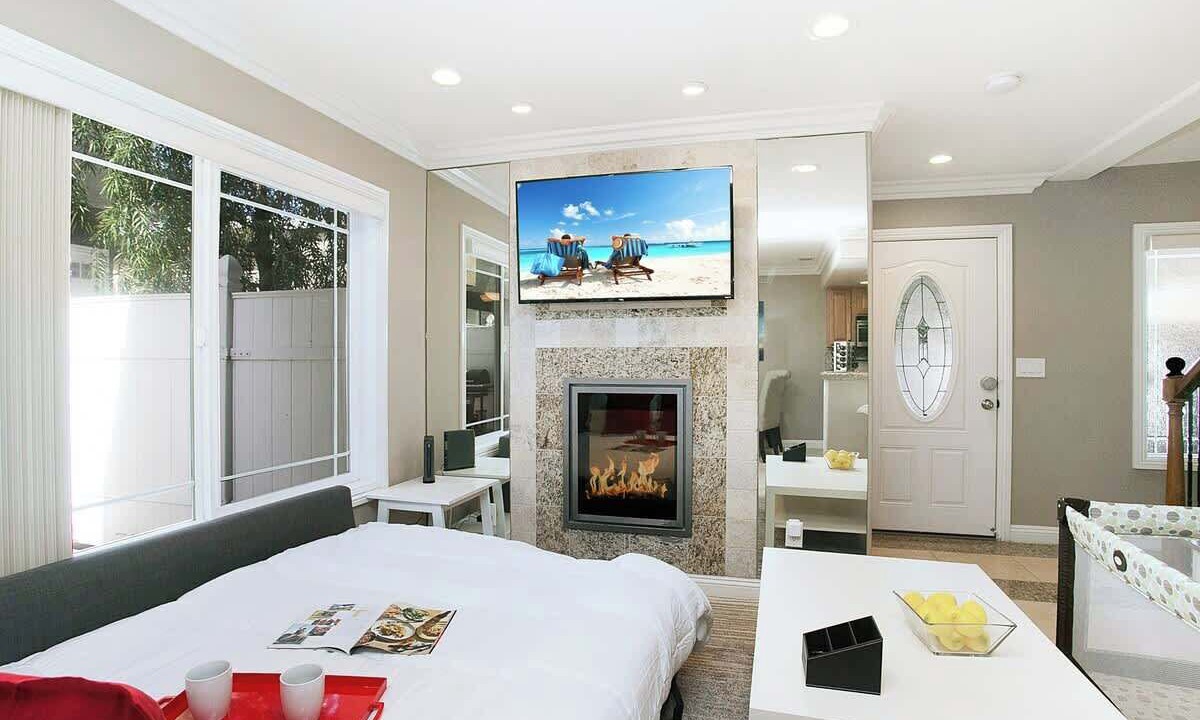 Photo of Bedroom in Westside Costa Mesa