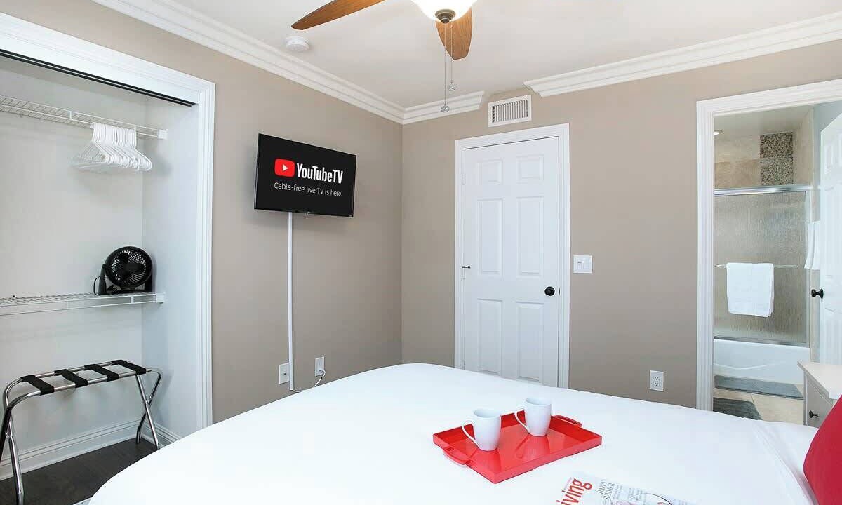 Photo of Bedroom in Westside Costa Mesa