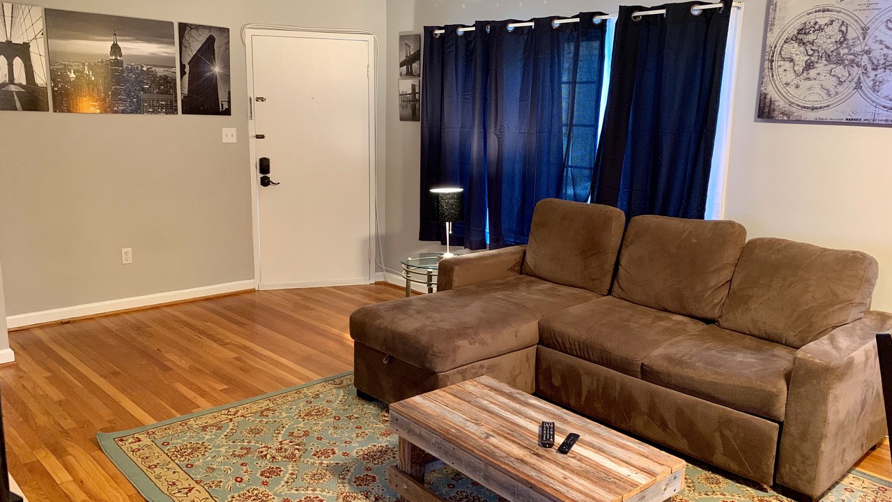 Photo of Livingroom in Bluemont