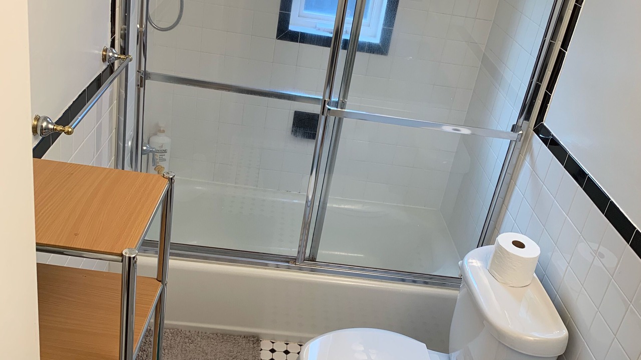 Photo of Bathroom in Bluemont