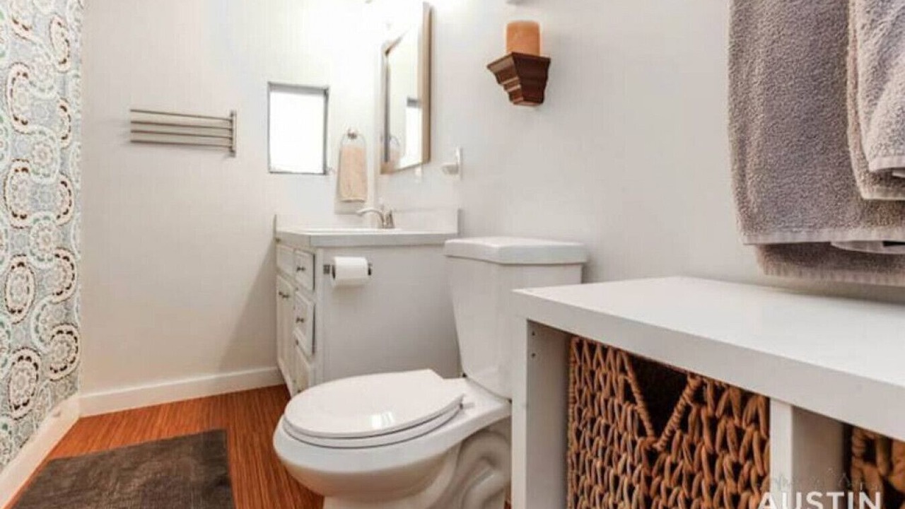 Photo of Bathroom in Garfield