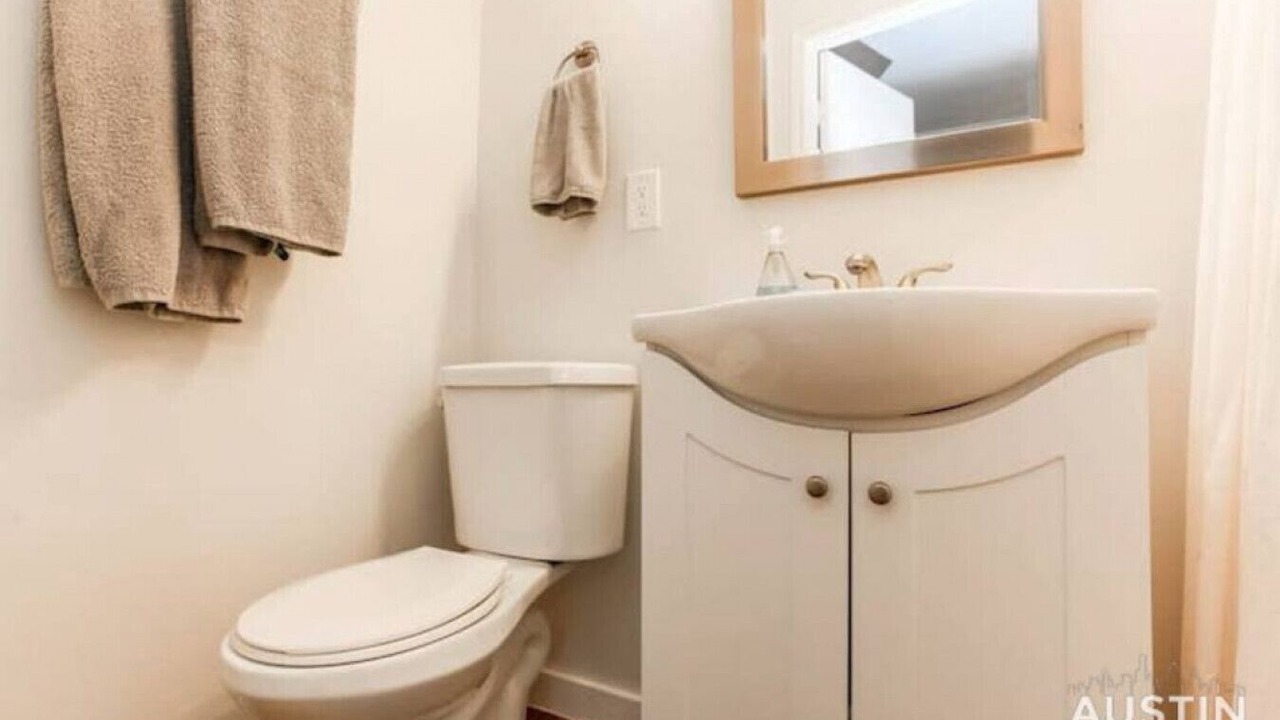 Photo of Bathroom in Garfield