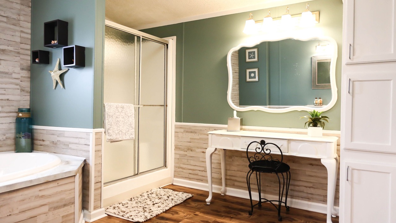 Photo of Bathroom in Carencro