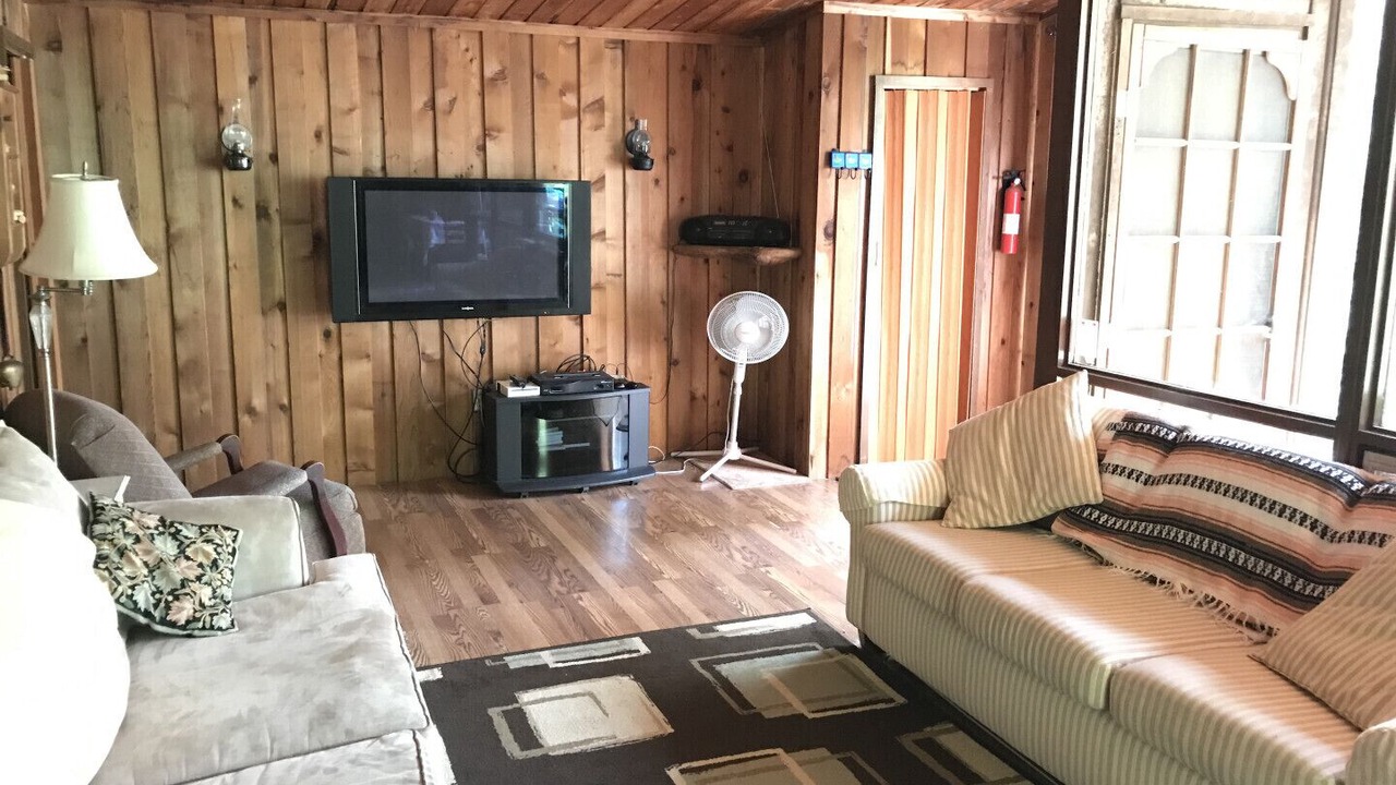 Photo of Livingroom in Lambton Shores