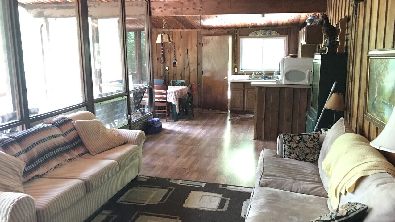 Photo of Livingroom in Lambton Shores