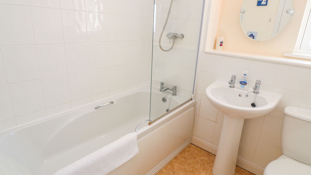 Photo of Bathroom in The Lizard