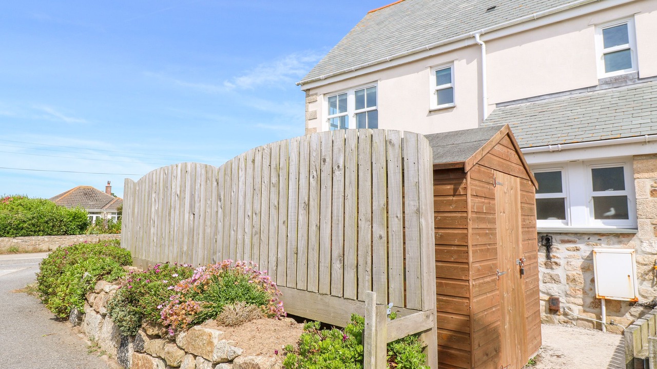 Photo of Outdoor in The Lizard