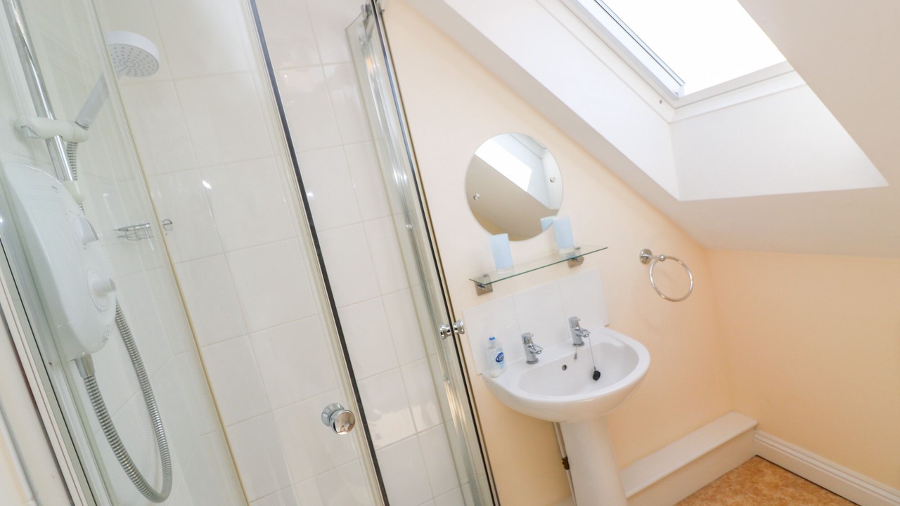 Photo of Bathroom in The Lizard