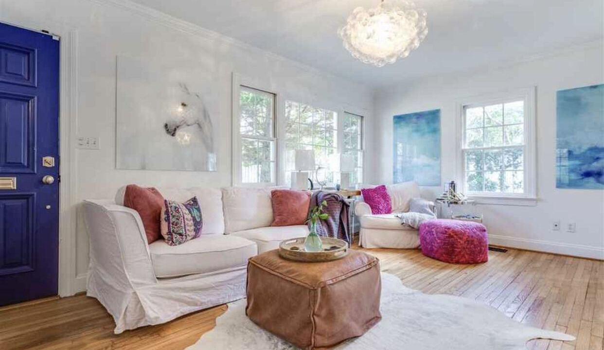 Photo of Livingroom in Sunset Hills