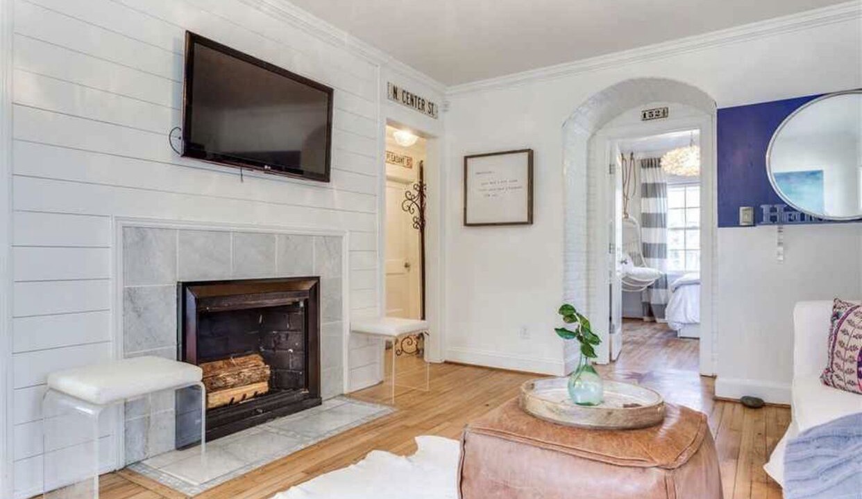 Photo of Livingroom in Sunset Hills
