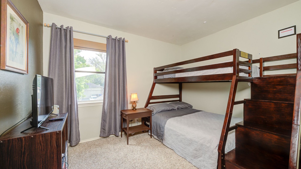 Photo of Bedroom in Spring Creek