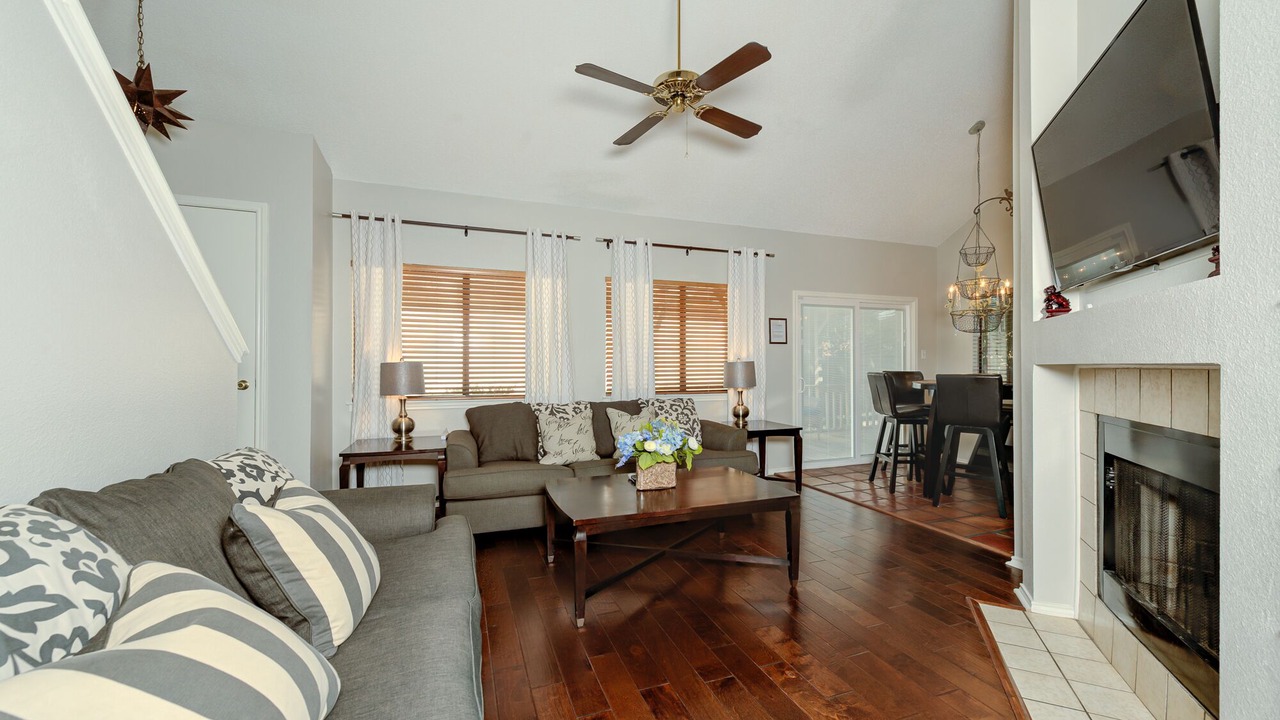 Photo of Livingroom in Spring Creek