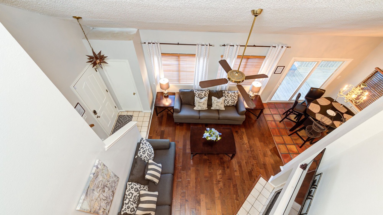 Photo of Livingroom in Spring Creek