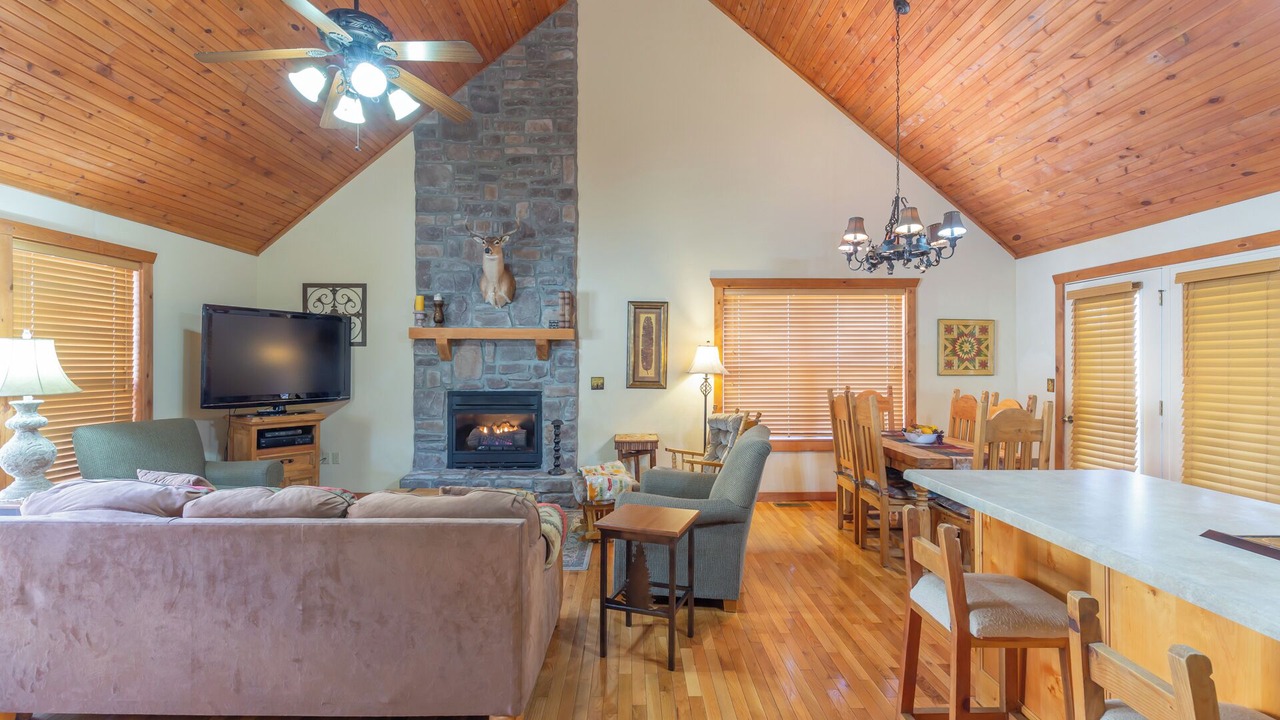 Photo of Livingroom in Reeds Spring