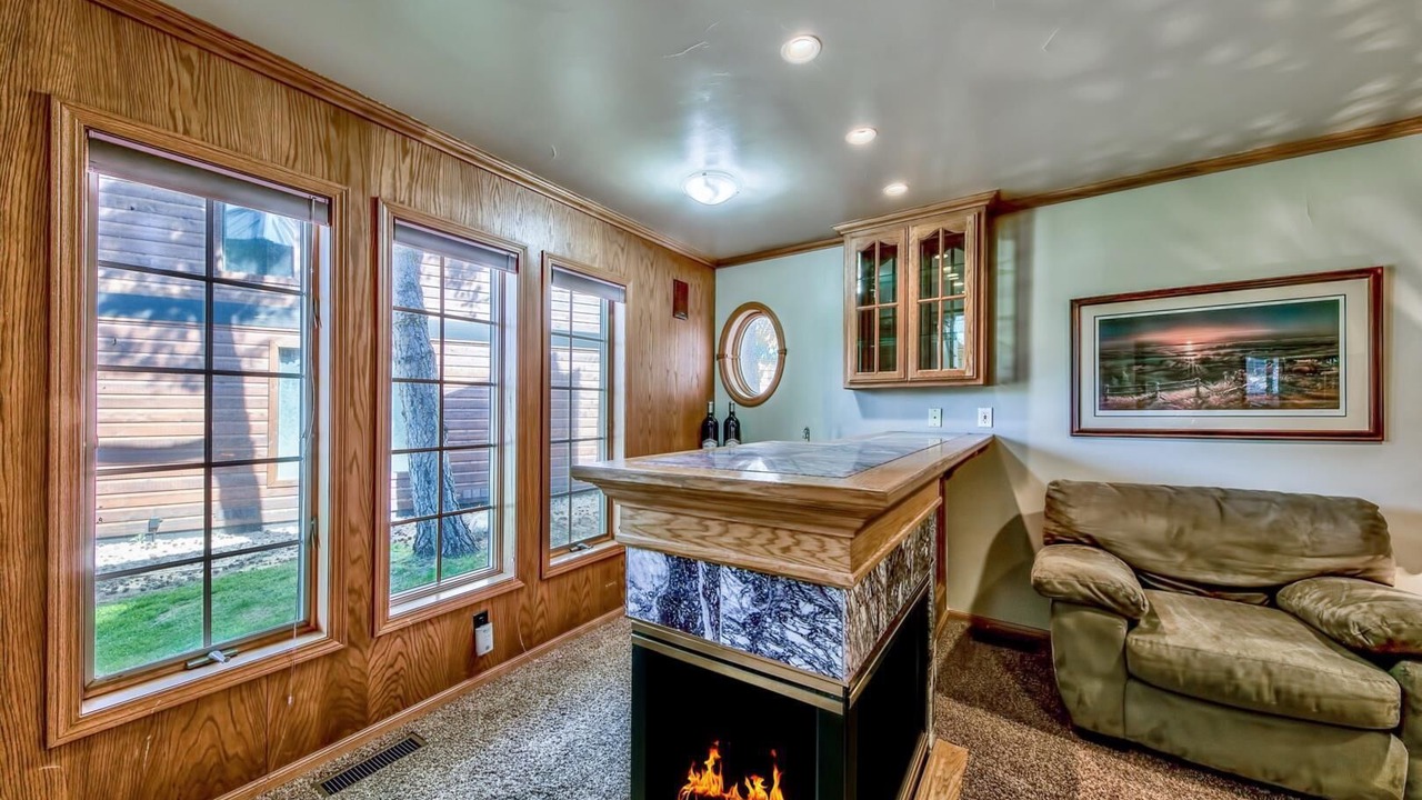 Photo of Livingroom in Tahoe Keys