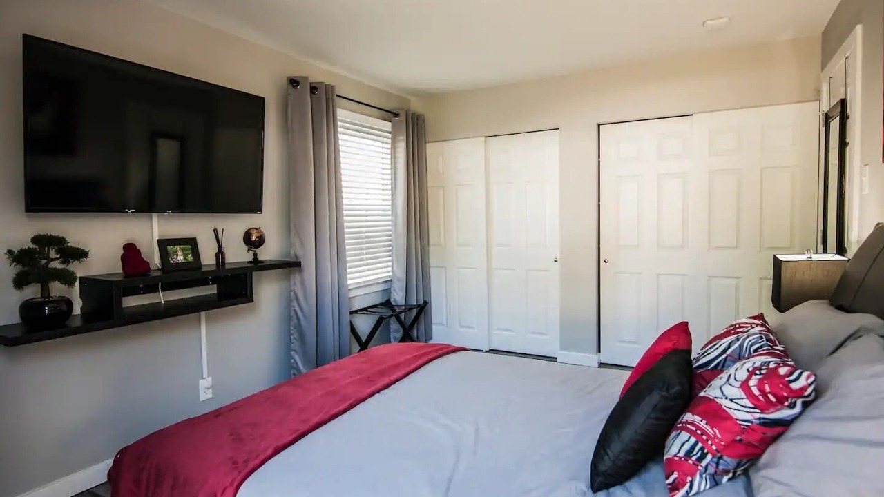 Photo of Bedroom in St. Peters