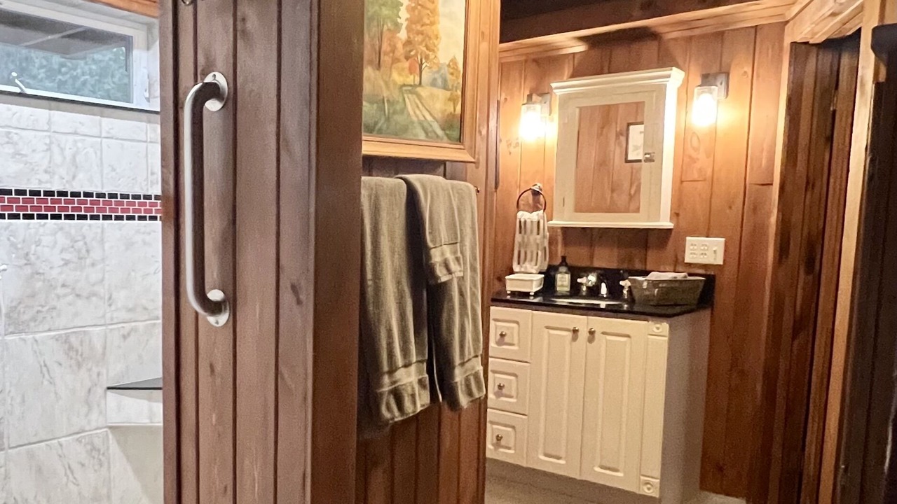 Photo of Bathroom in Mayfield