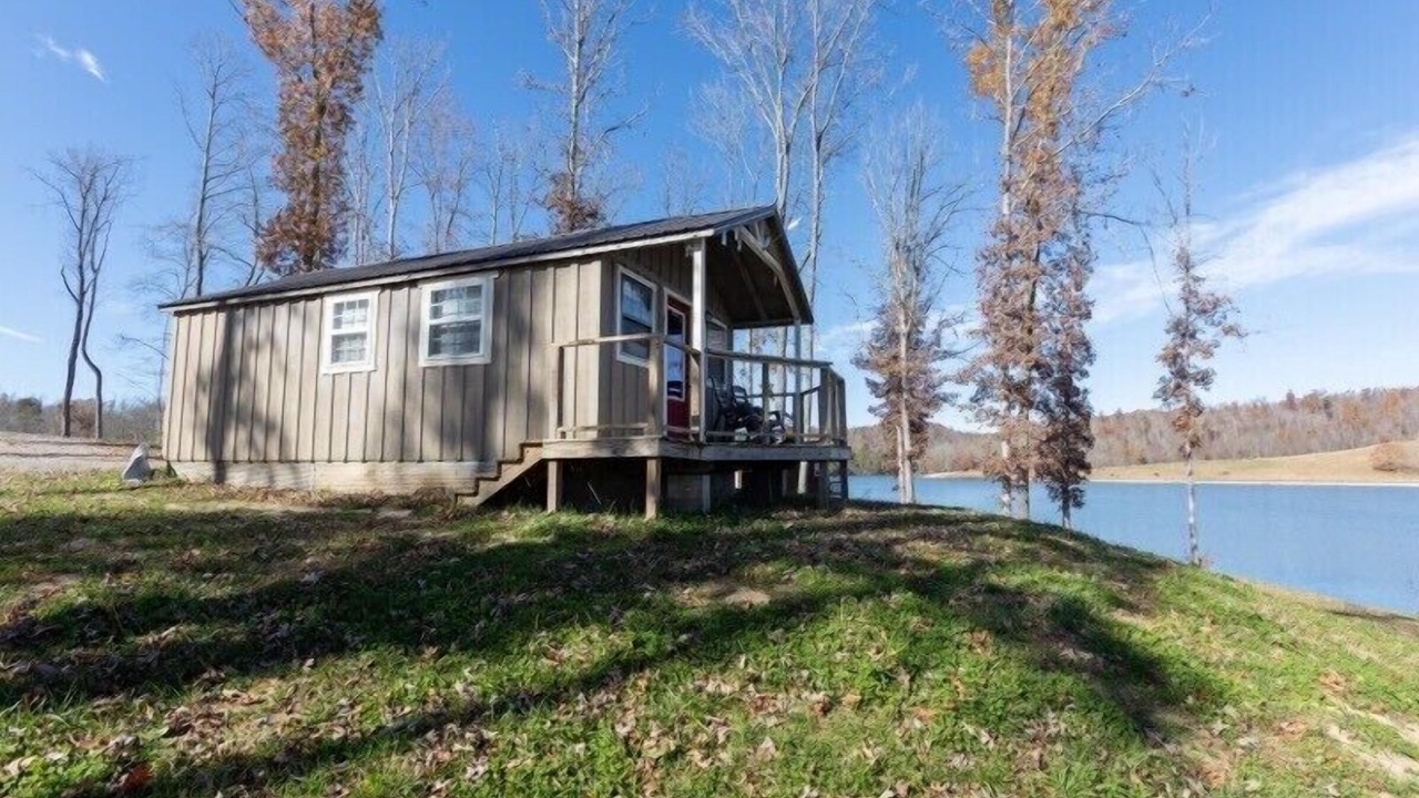 Photo of Outdoor in Muddy Pond