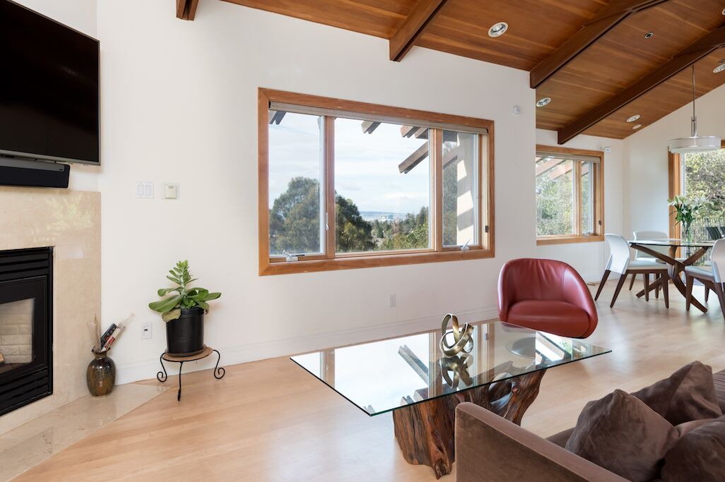 Photo of Livingroom in Claremont