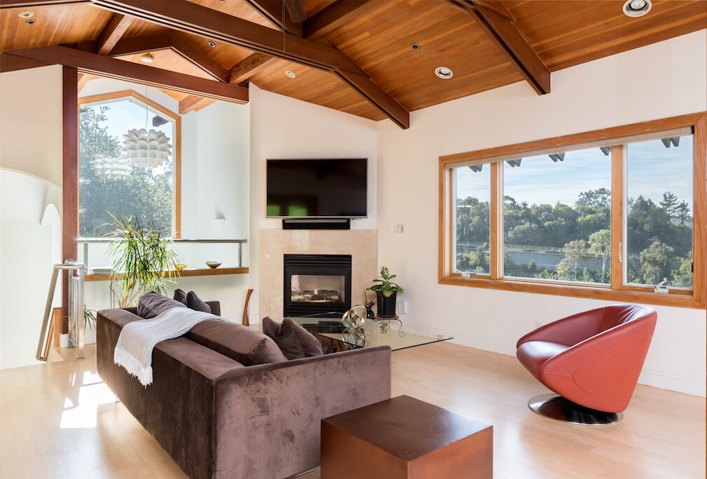 Photo of Livingroom in Claremont