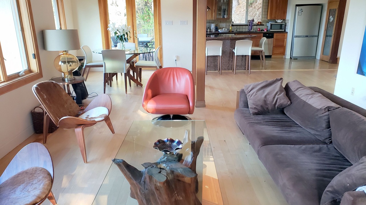 Photo of Livingroom in Claremont