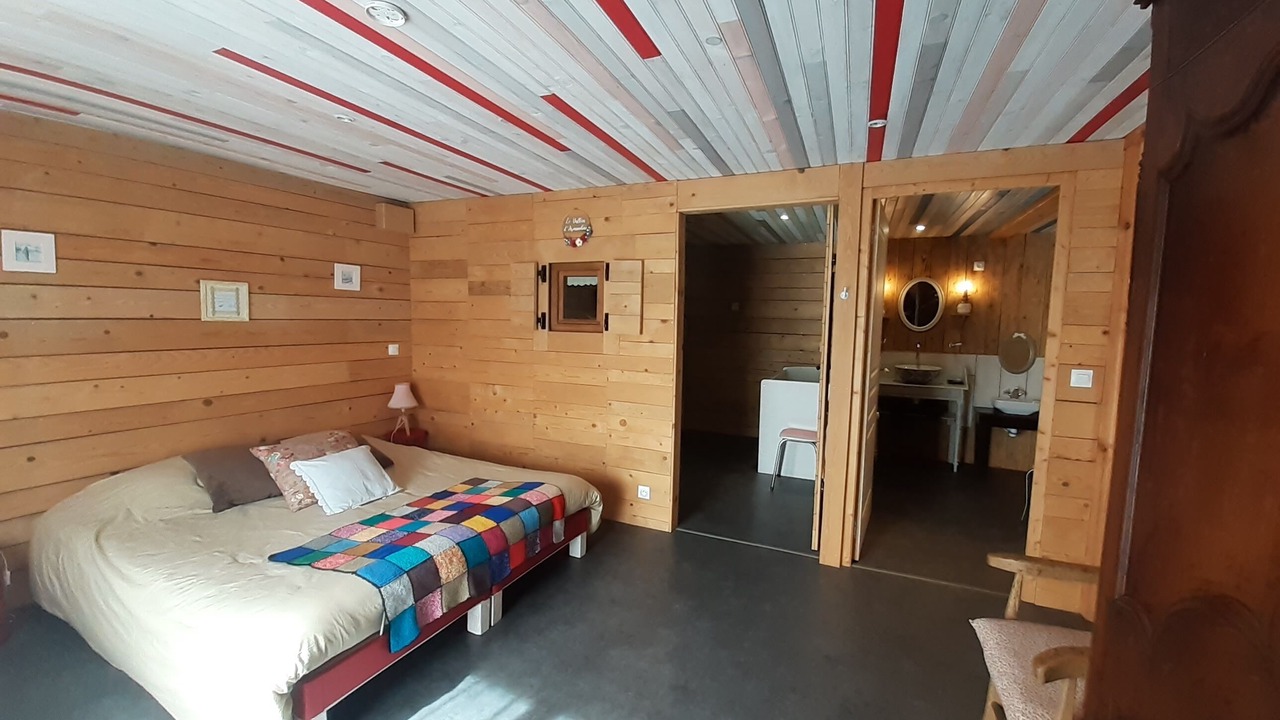 Photo of Bedroom in Auzon Communaute