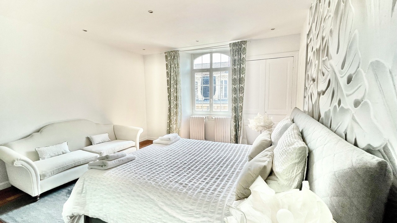 Photo of Bedroom in Reims City Centre