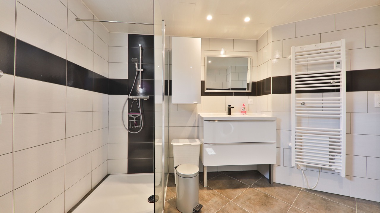 Photo of Bathroom in Munster