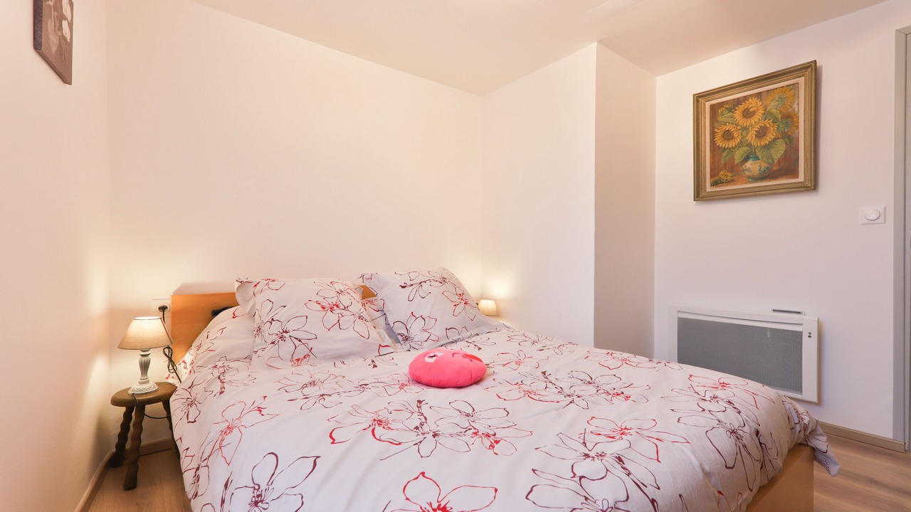 Photo of Bedroom in Munster