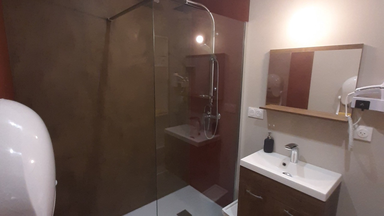 Photo of Bathroom in Bourg-Saint-Andeol