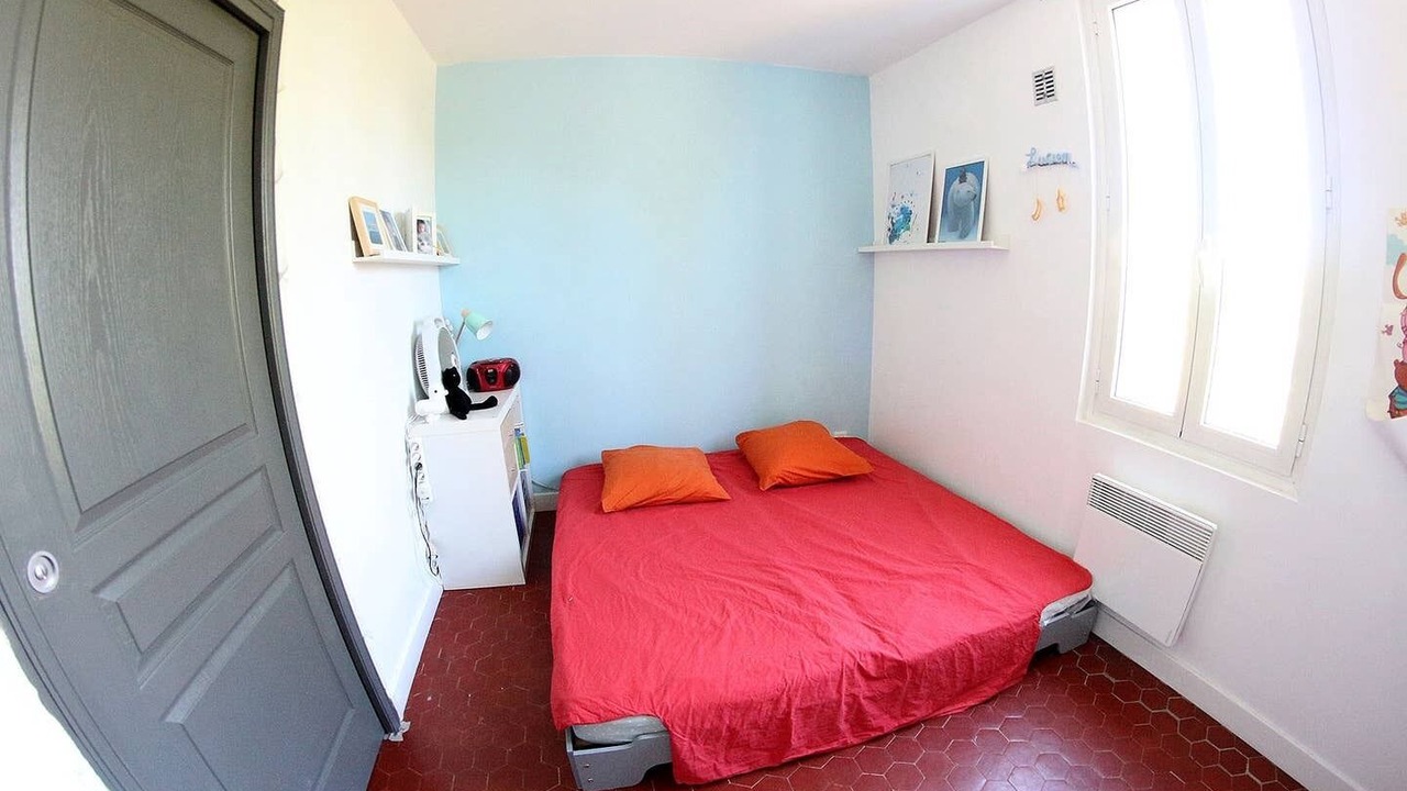 Photo of Bedroom in Bormes-Les-Mimosas