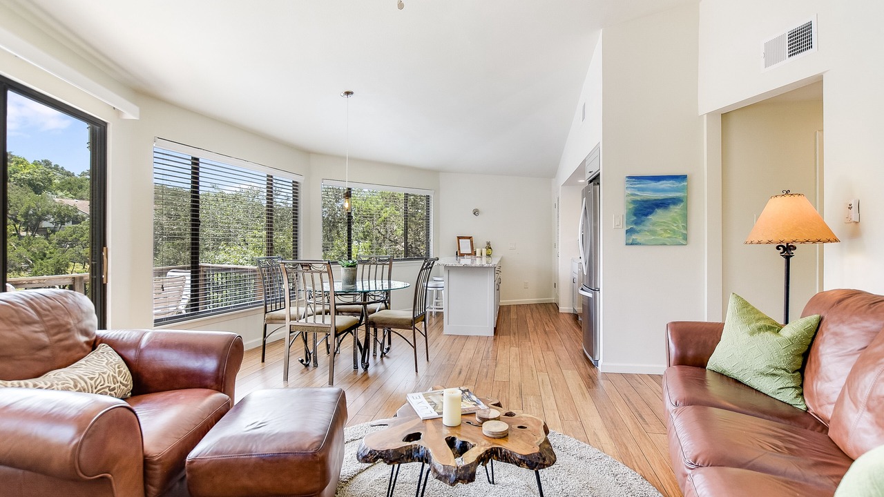 Photo of Livingroom in Lakeway