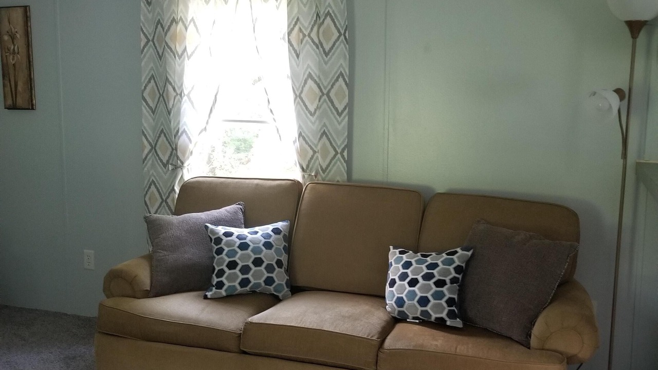 Photo of Livingroom in Mills River