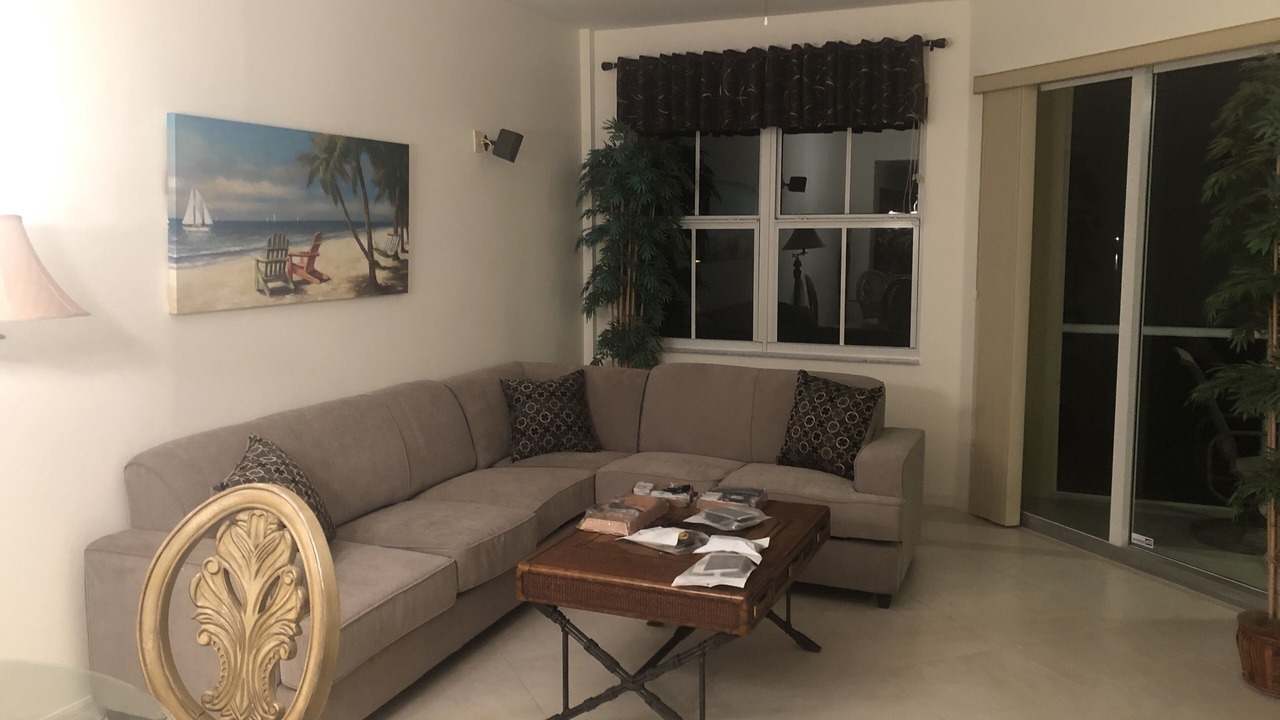Photo of Livingroom in Burnt Store Marina