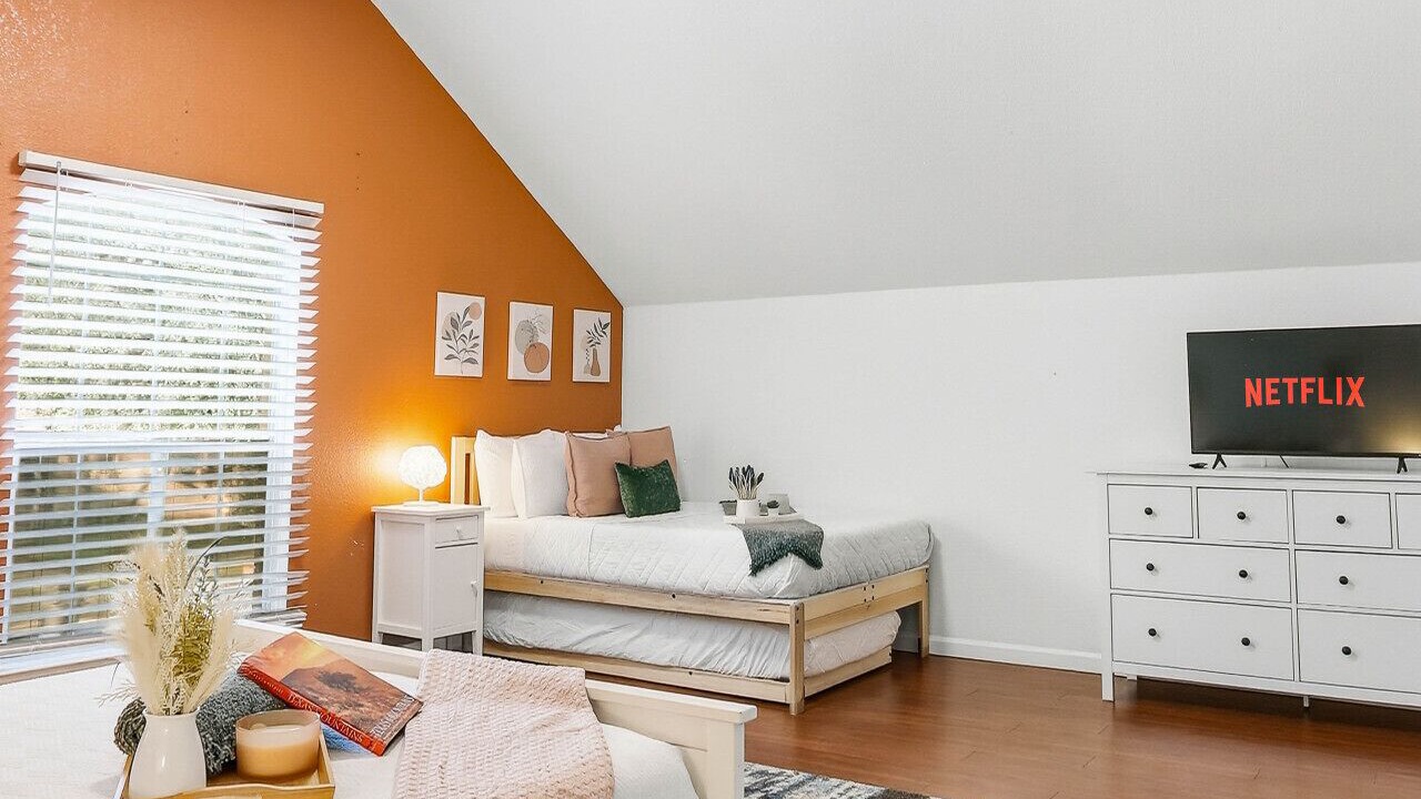Photo of Bedroom in Vance Jackson