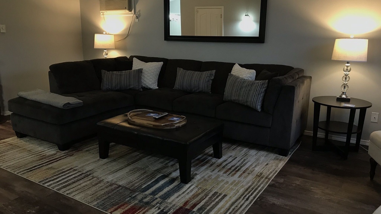 Photo of Livingroom in Brownstown