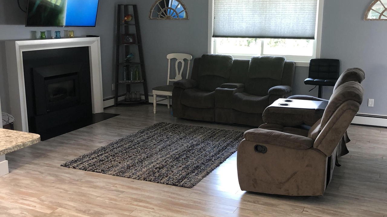 Photo of Livingroom in East Moriches