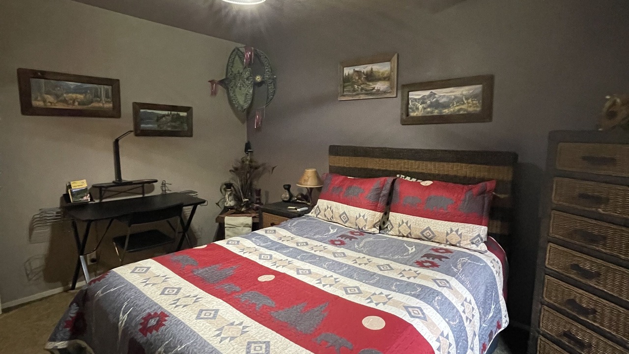 Photo of Bedroom in Pioneer Trail