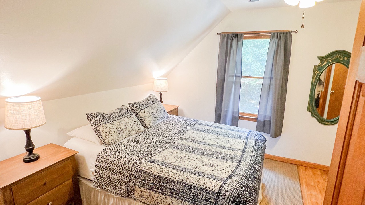 Photo of Bedroom in Ellijay