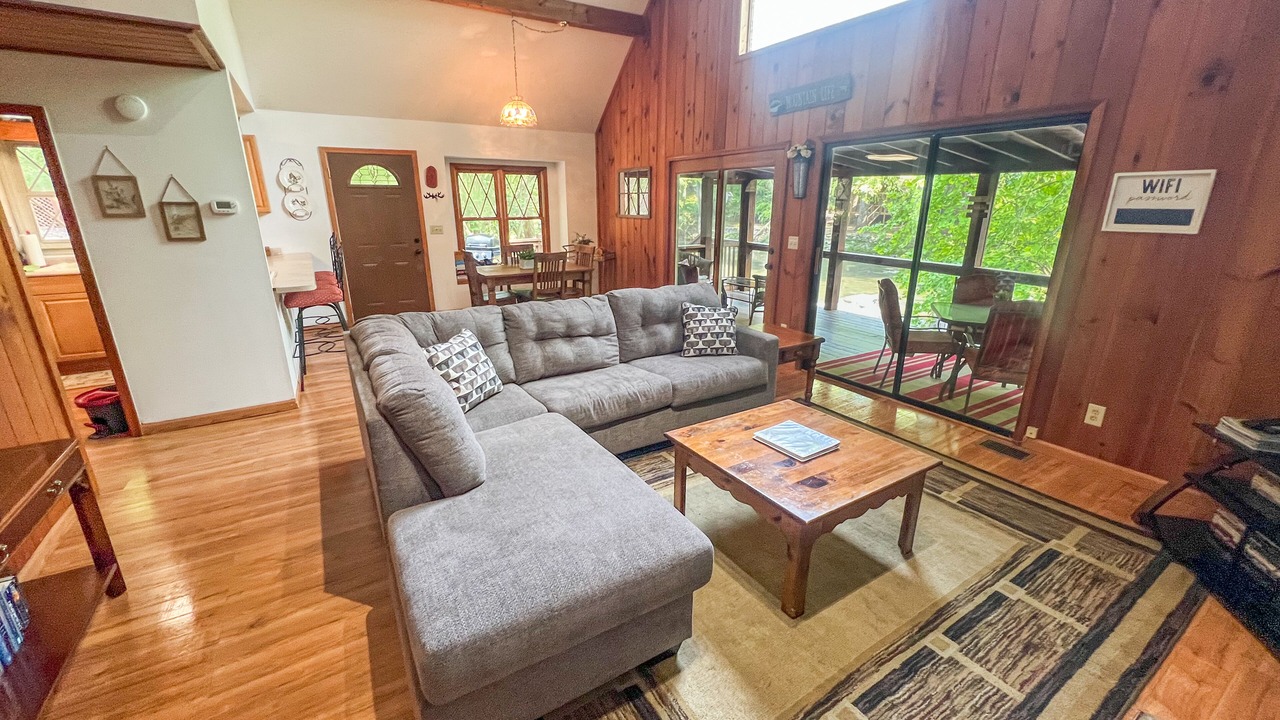 Photo of Livingroom in Ellijay