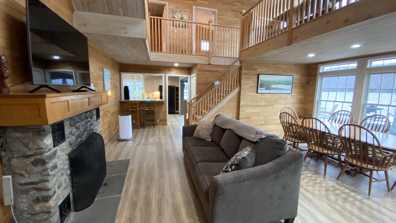 Photo of Livingroom in Town of Sempronius