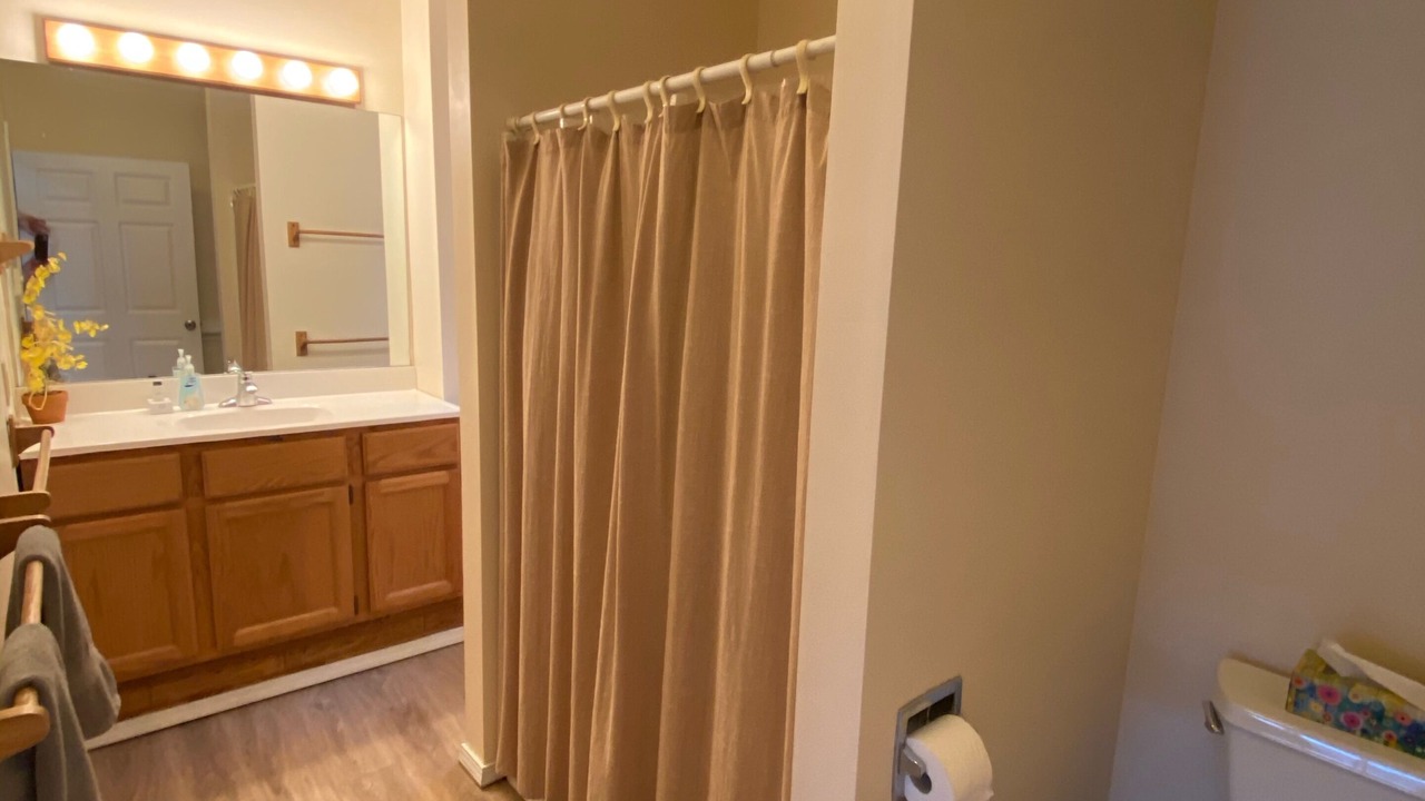 Photo of Bathroom in Town of Sempronius