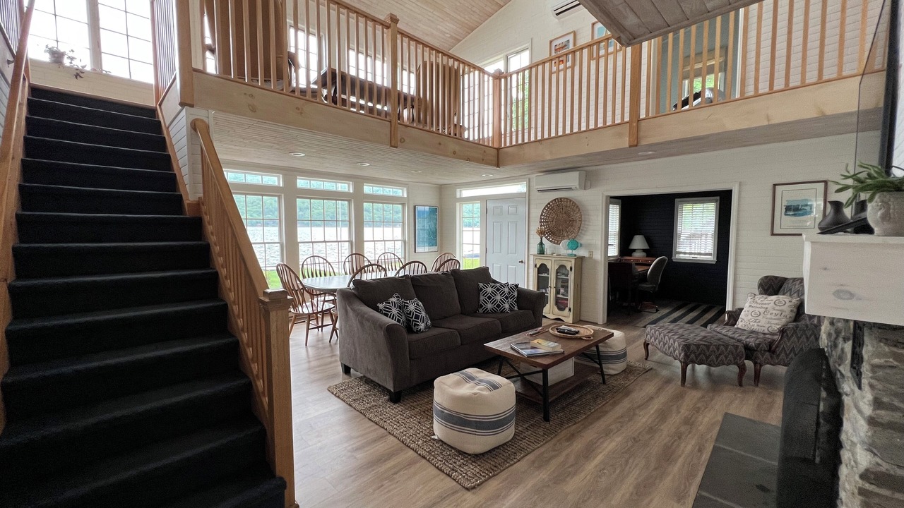 Photo of Livingroom in Town of Sempronius