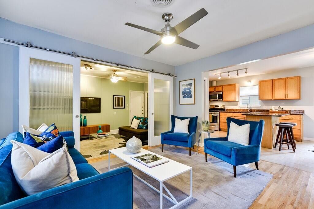 Photo of Livingroom in University Hills