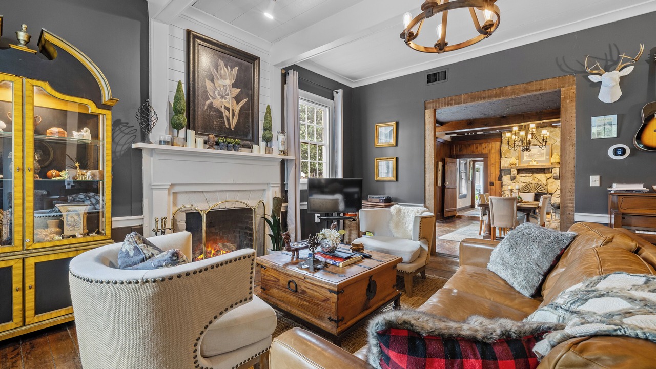 Photo of Livingroom in Bellevue