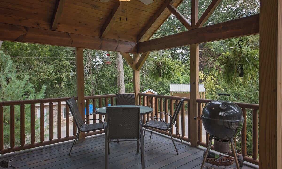 Photo of Outdoor in Lookout Valley Neighborhood Association