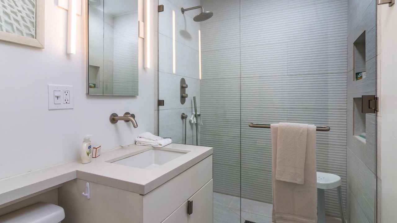 Photo of Bathroom in Carpinteria