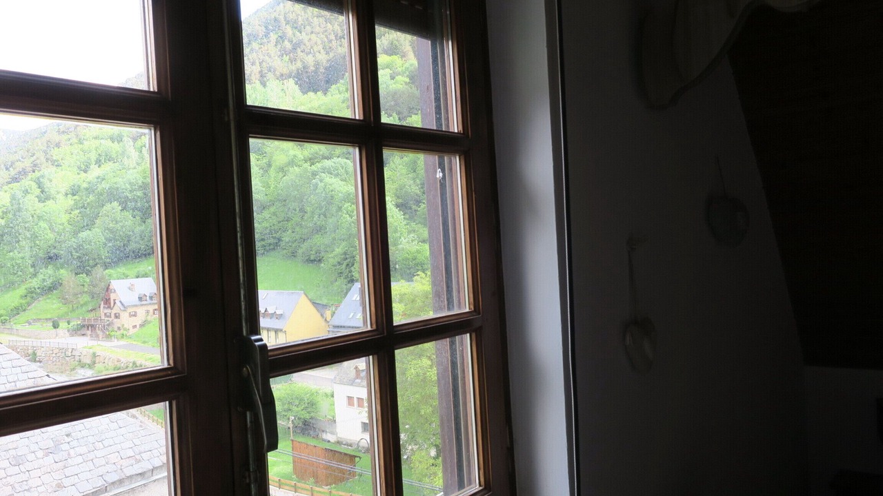 Photo of Others in Aubert