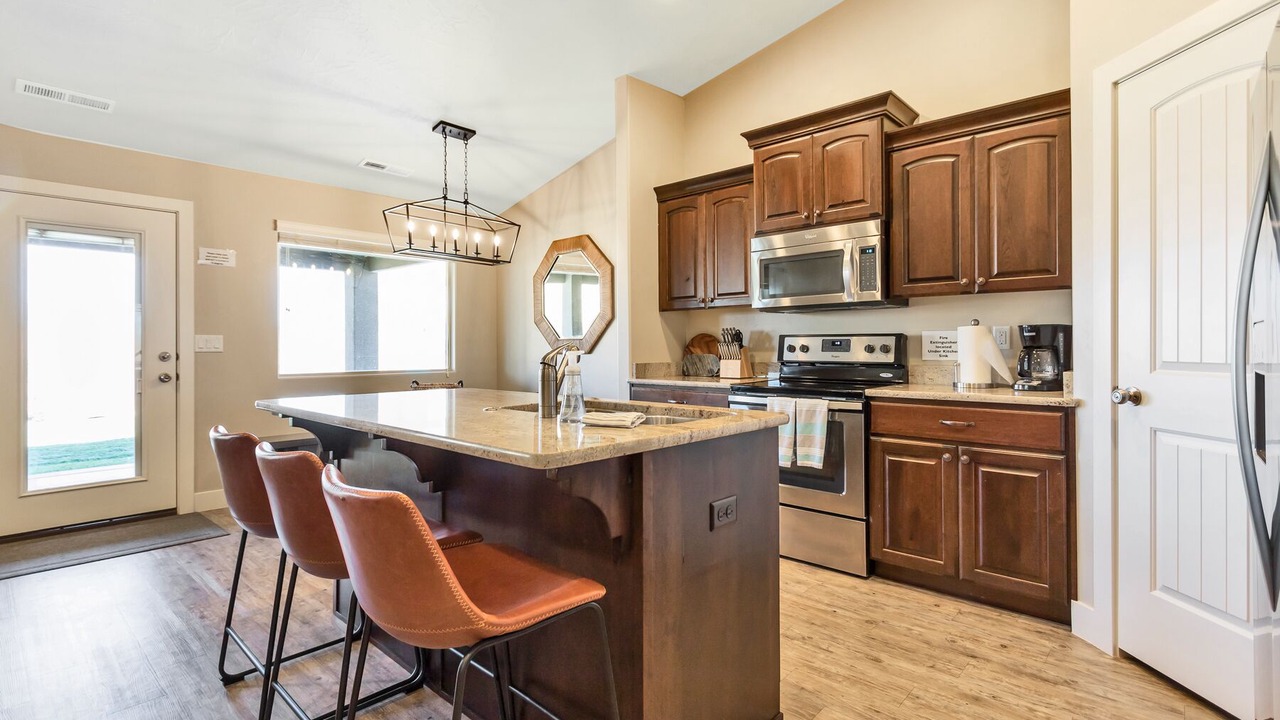 Photo of Kitchen in Hurricane